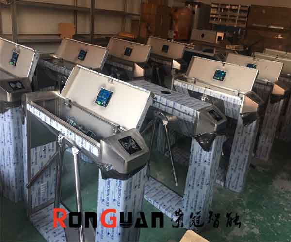 陵县工地实名制系统 荣冠智能人脸识别设备引领质量保障新风尚
